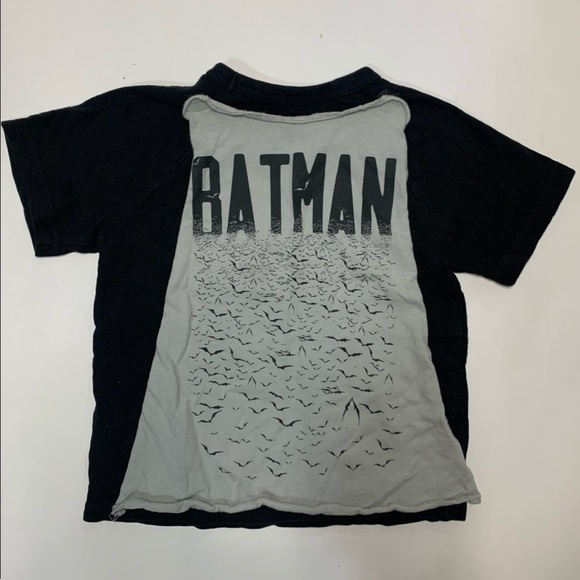 Baby Gap Black Batman T-shirt with Grey Detachable Cape. Size 4 - Picture 4 of 5